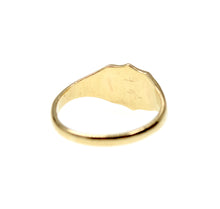 Load image into Gallery viewer, Lovely 1960&#39;s vintage 9ct gold signet ring
