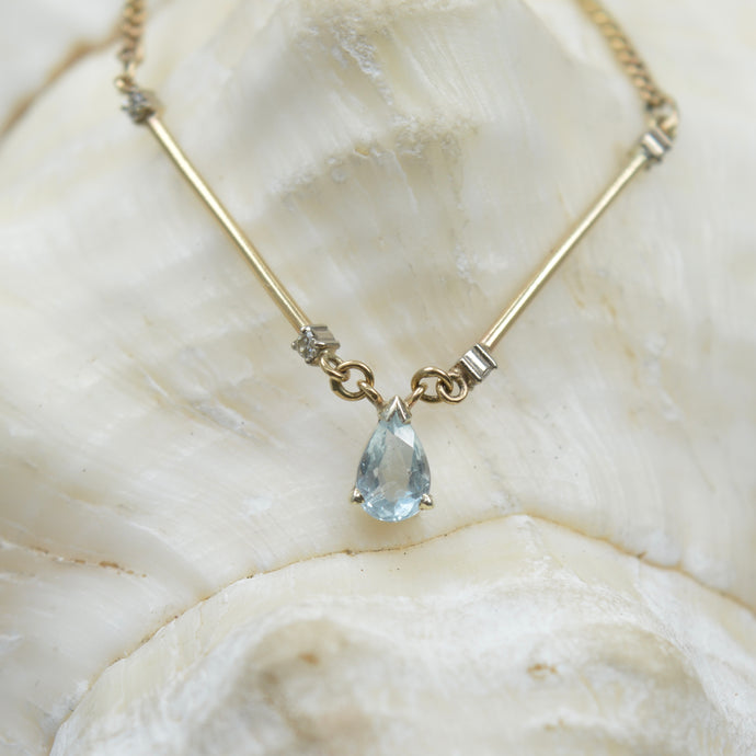 Vintage 9ct Gold Blue Stone and Diamond Pendant Necklace