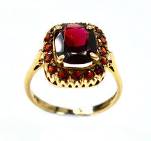 Load image into Gallery viewer, Vintage 1960&#39;s 9ct gold garnet cluster ring
